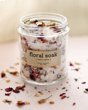 Load image into Gallery viewer, Floral Soak Bath Salts (8oz)