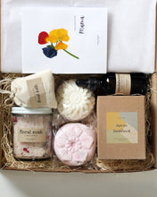 Load image into Gallery viewer, Bath Buddy Gift Set, Premium. Nusa Prana Home Living Inc.