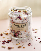 Load image into Gallery viewer, Floral Soak Bath Salts (8oz)
